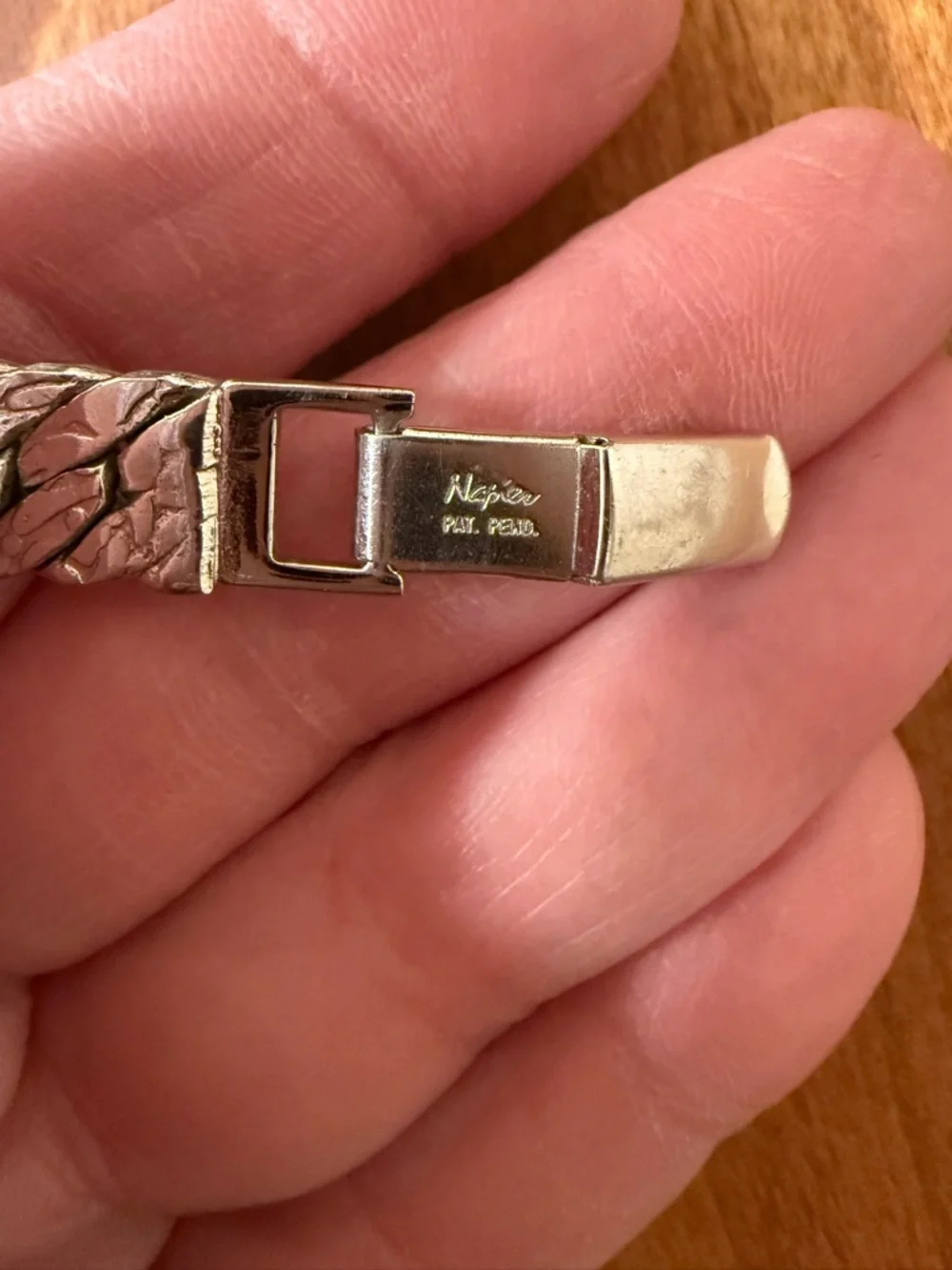 Napier Women’s Textured Silver Link Bracelet Vintage 7” - Picture 5 of 7